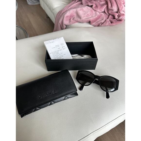 Never Worn Chanel Polarized Oval Sunglasses - Picture 5 of 5